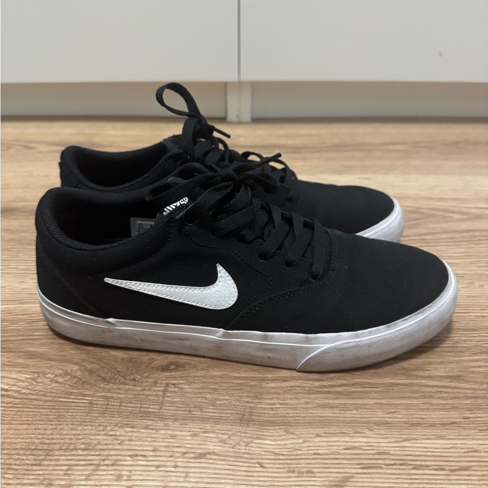 Nike SB Charge Canvas - Men’s 9.5